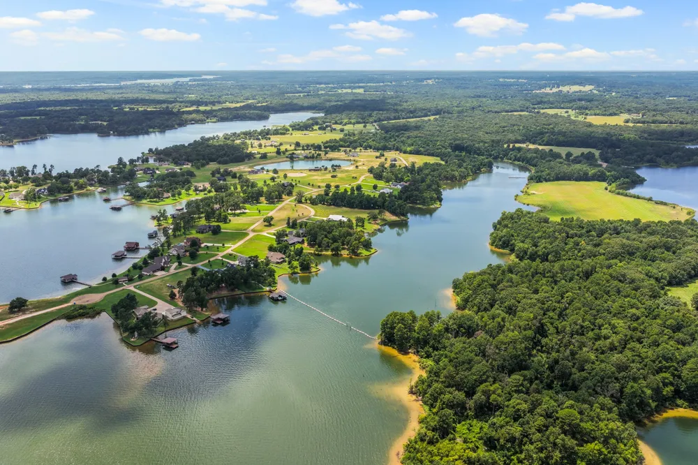 Private Road 2712 Mt Pleasant, TX 75455