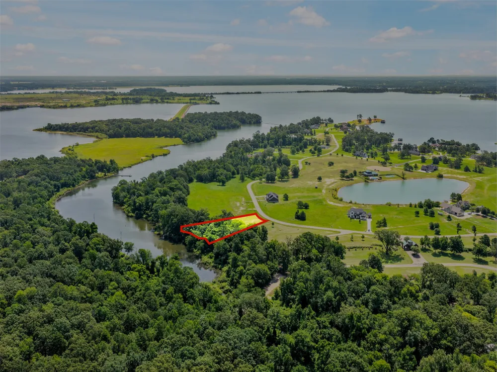 Private Road 2712 Mt Pleasant, TX 75455