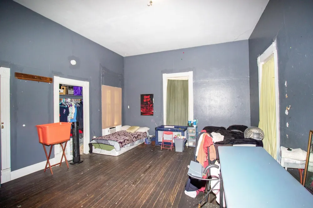 1 12th St Hempstead, TX 77445
