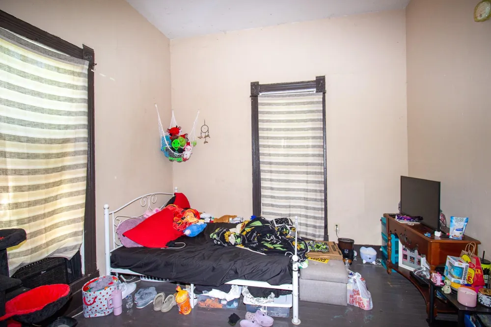 1 12th St Hempstead, TX 77445