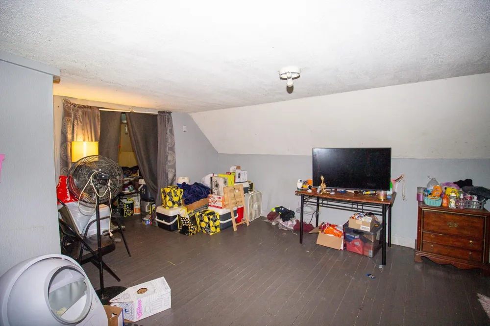 1 12th St Hempstead, TX 77445