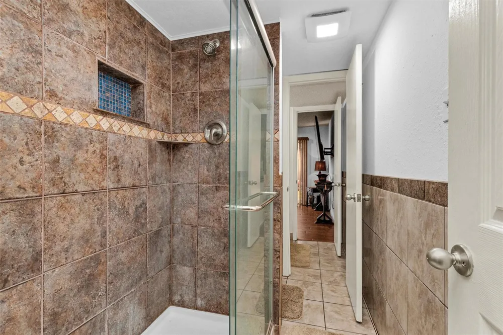 12900 Walden Road #D 411 Montgomery, TX 77356