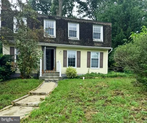 22 HEATHROW MANOR COURT