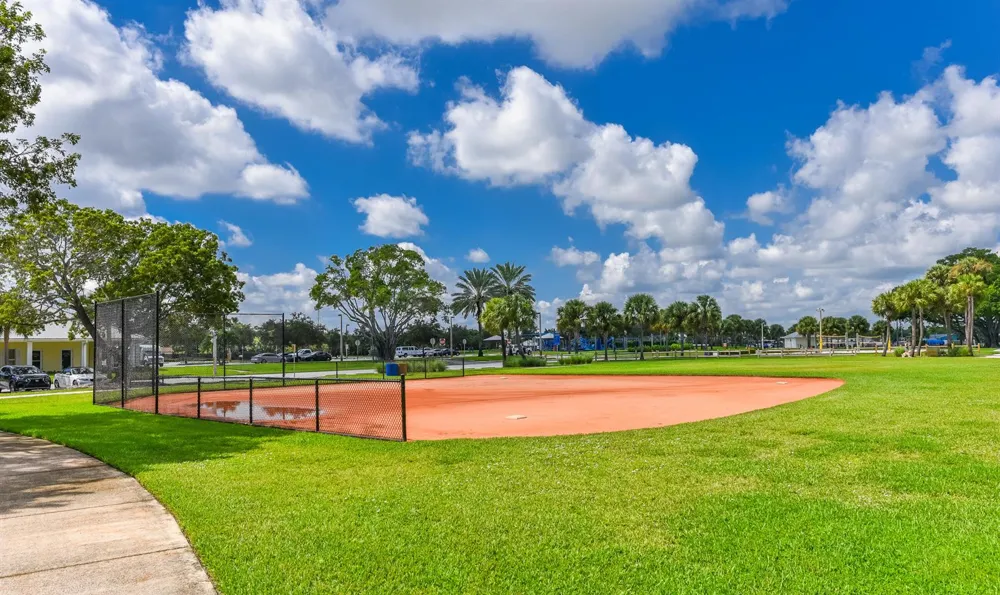 928 Prosperity Farms Road North Palm Beach, FL 33408