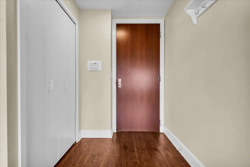 1001 W Jefferson Avenue #8A Detroit, MI 48226