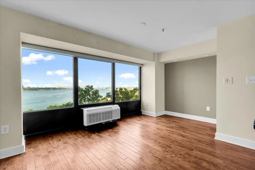 1001 W Jefferson Avenue #8A Detroit, MI 48226
