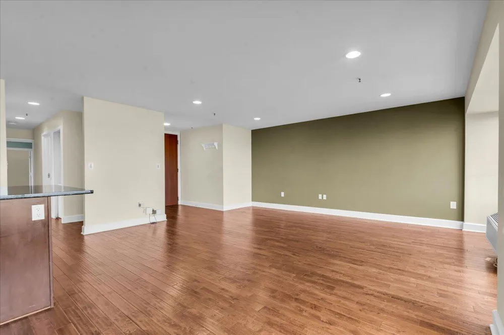 1001 W Jefferson Avenue #8A Detroit, MI 48226