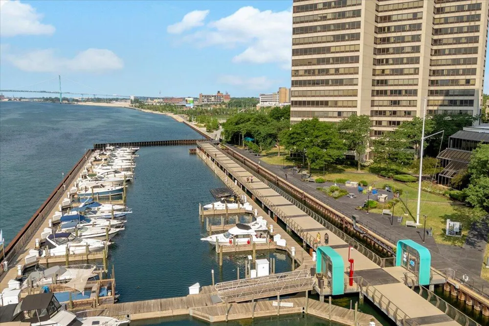 1001 W Jefferson Avenue #8A Detroit, MI 48226