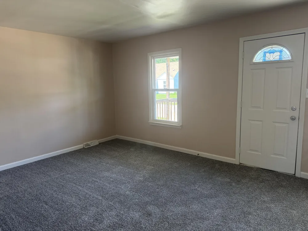 1422 E Granet Avenue Hazel Park City, MI 48030