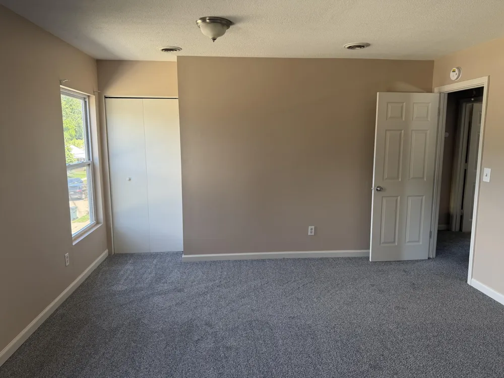 1422 E Granet Avenue Hazel Park City, MI 48030