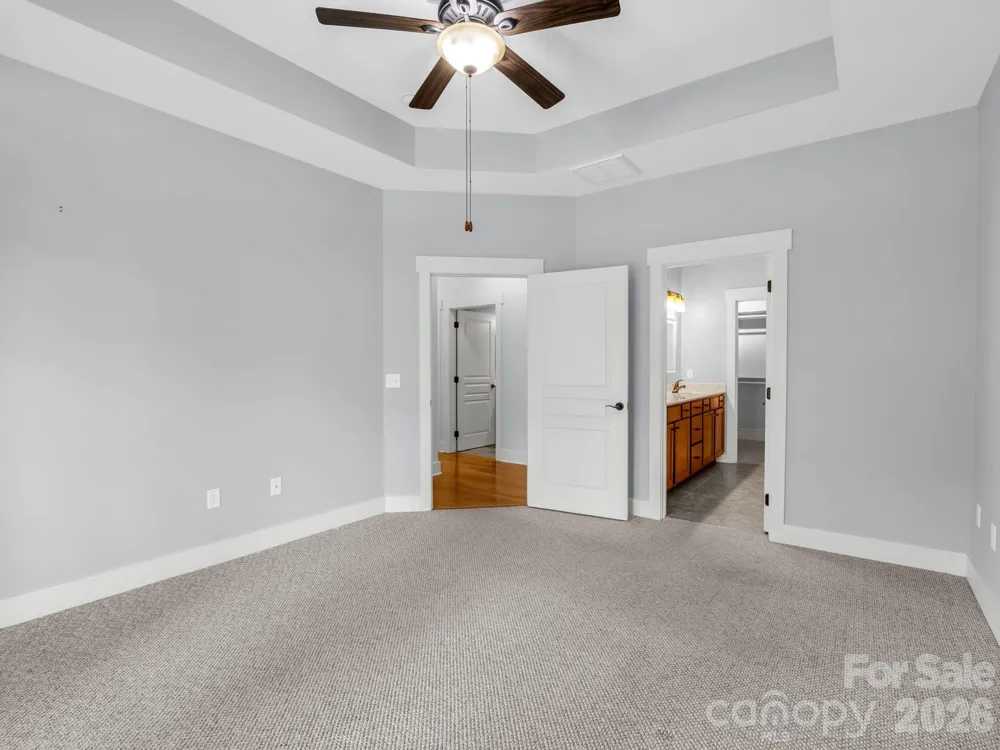 595 Summerfield Place Flat Rock, NC 28731
