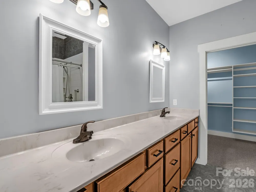 595 Summerfield Place Flat Rock, NC 28731