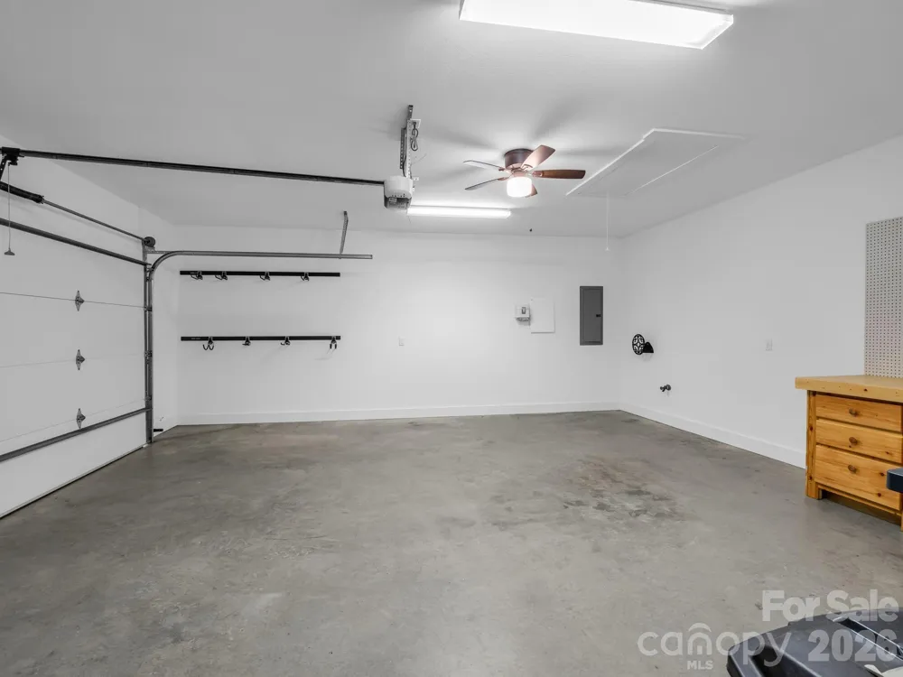 595 Summerfield Place Flat Rock, NC 28731