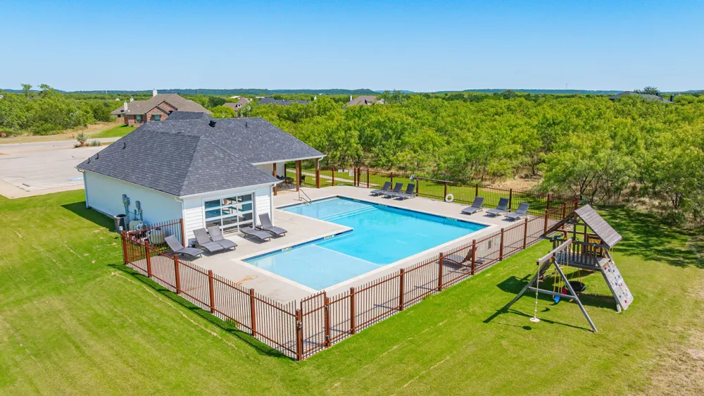 1172 Green Elm Graford, TX 76449