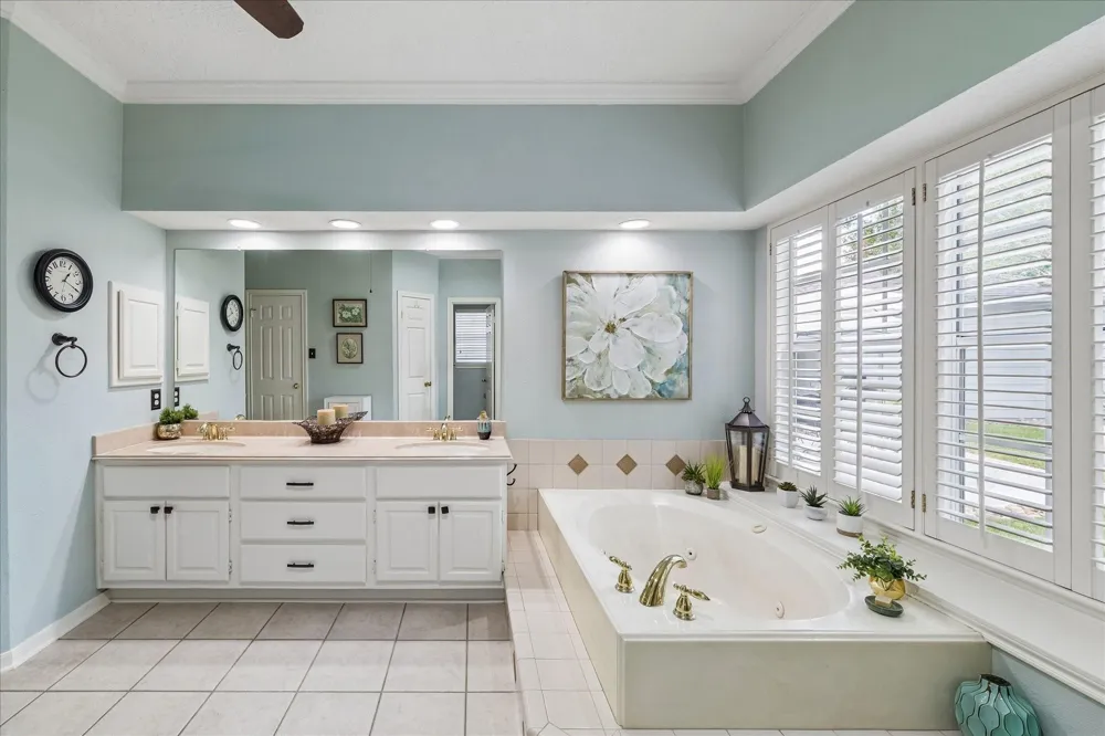 4003 Haven Pines Drive Kingwood, TX 77345