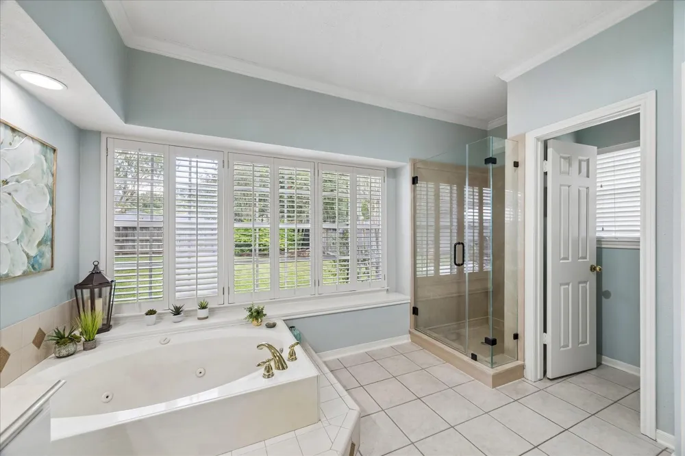 4003 Haven Pines Drive Kingwood, TX 77345