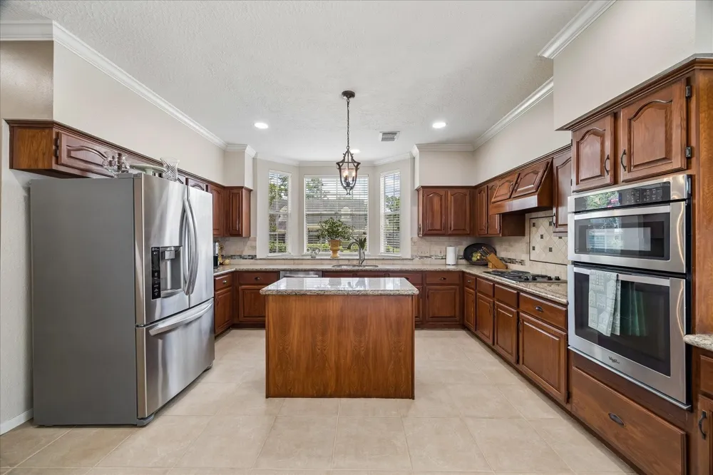 4003 Haven Pines Drive Kingwood, TX 77345