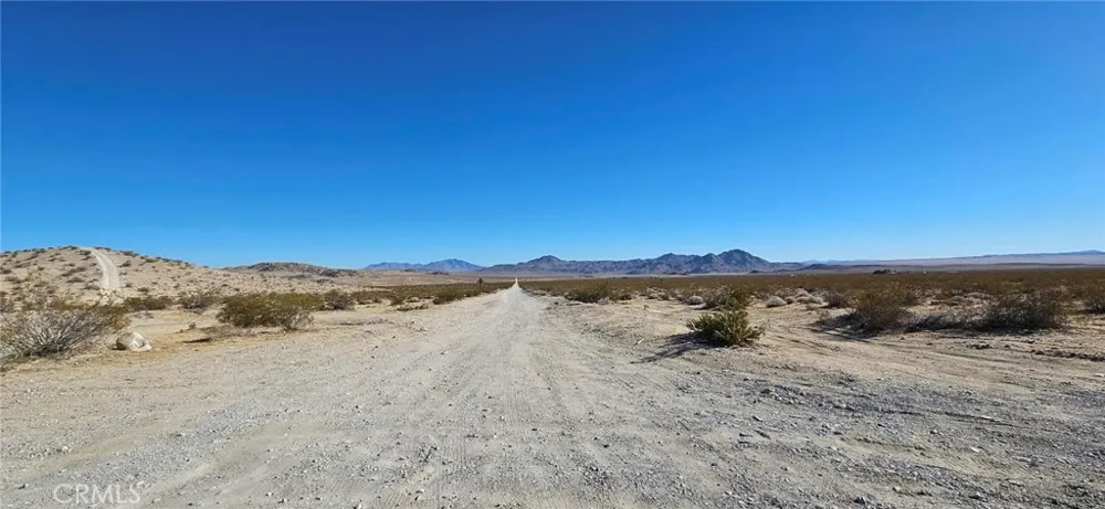 800 Green Rock Mine Rd. Near Lucerne Valley, CA 92356