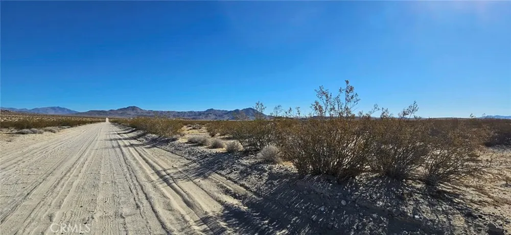 800 Green Rock Mine Rd. Near Lucerne Valley, CA 92356