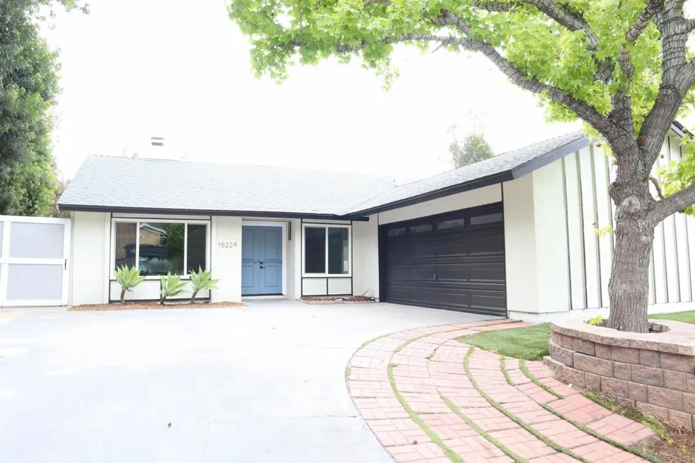 15229 Andorra Way San Diego, CA 92129