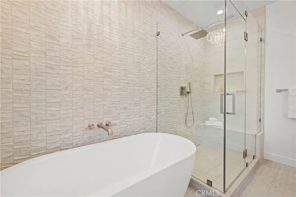 17337 Tiara Street Encino, CA 91316