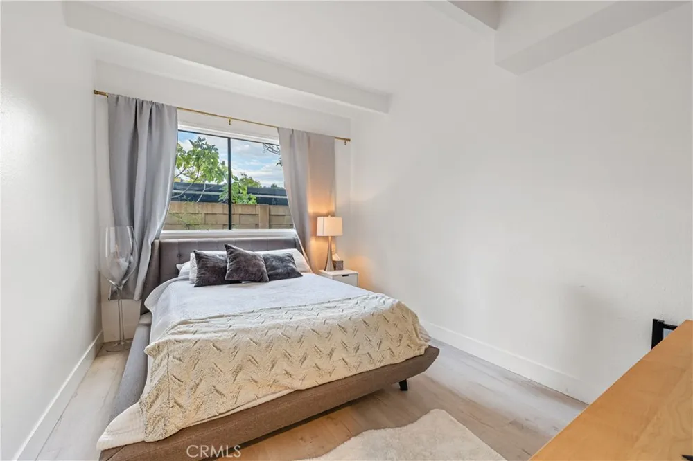 17042 Lisette Granada Hills, CA 91344