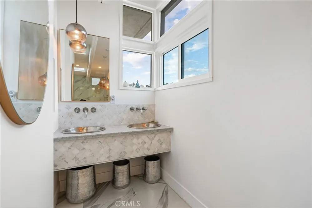 17042 Lisette Granada Hills, CA 91344