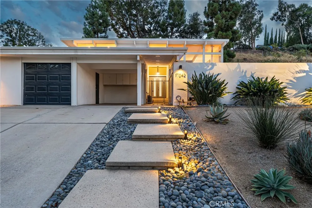 17042 Lisette Granada Hills, CA 91344