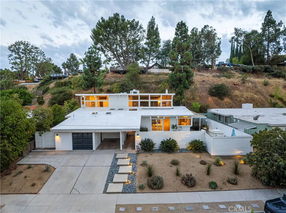 17042 Lisette Granada Hills, CA 91344