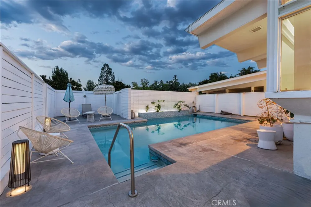 17042 Lisette Granada Hills, CA 91344