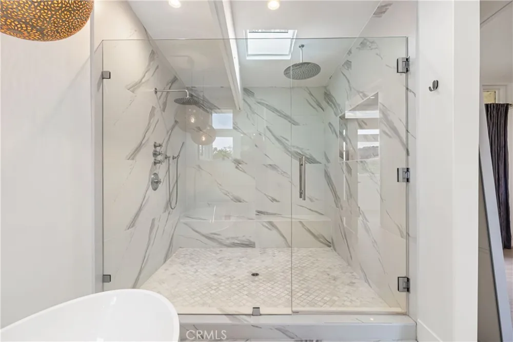 17042 Lisette Granada Hills, CA 91344