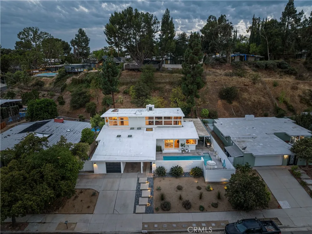 17042 Lisette Granada Hills, CA 91344