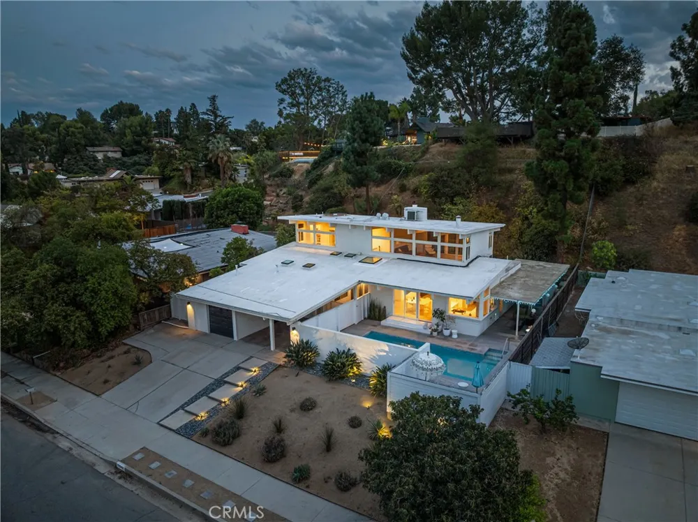 17042 Lisette Granada Hills, CA 91344