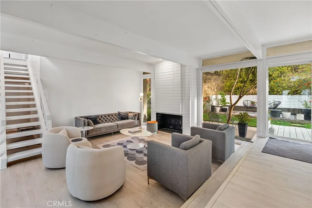 17042 Lisette Granada Hills, CA 91344
