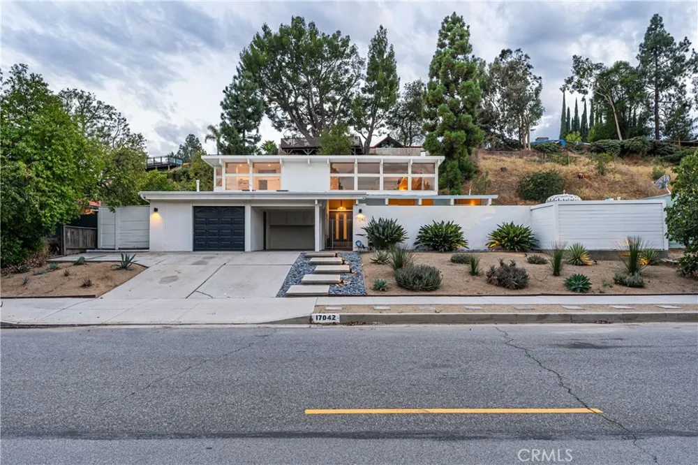 17042 Lisette Granada Hills, CA 91344