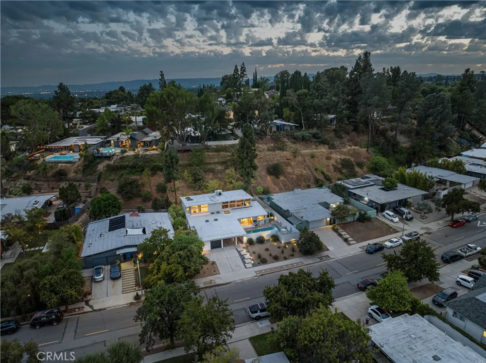 17042 Lisette Granada Hills, CA 91344