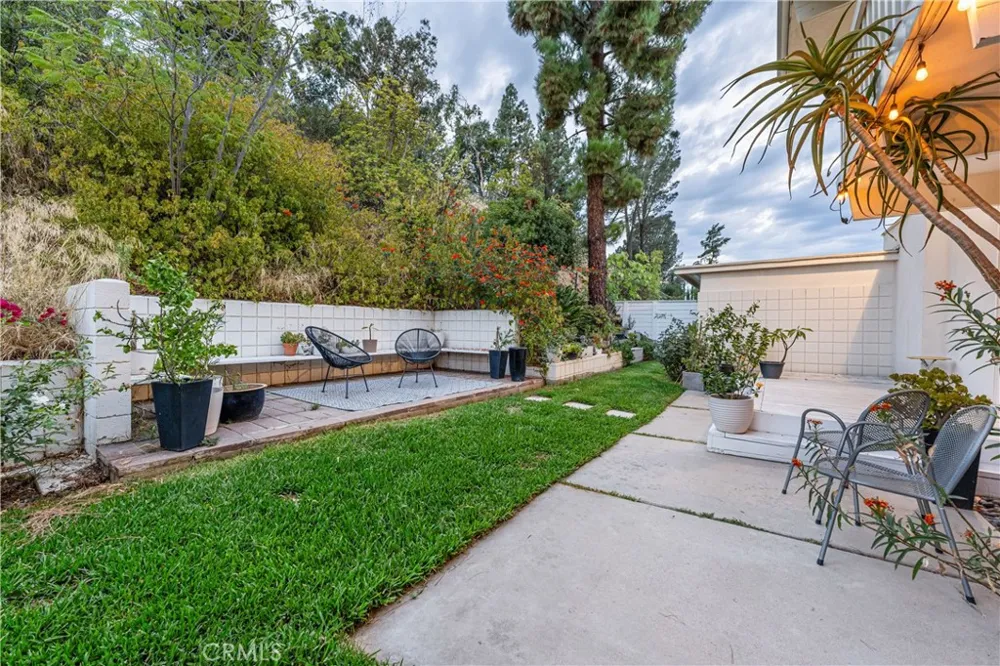 17042 Lisette Granada Hills, CA 91344