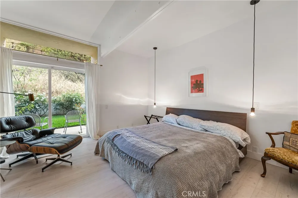 17042 Lisette Granada Hills, CA 91344