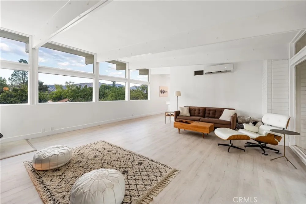 17042 Lisette Granada Hills, CA 91344