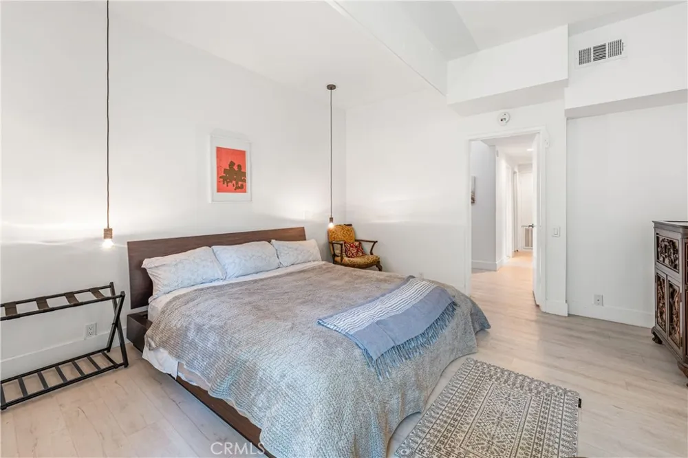 17042 Lisette Granada Hills, CA 91344