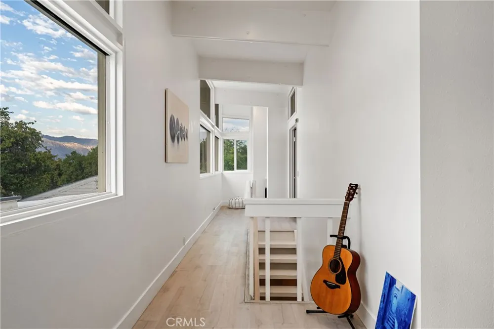 17042 Lisette Granada Hills, CA 91344