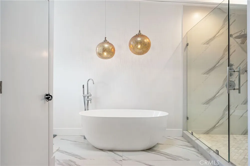 17042 Lisette Granada Hills, CA 91344