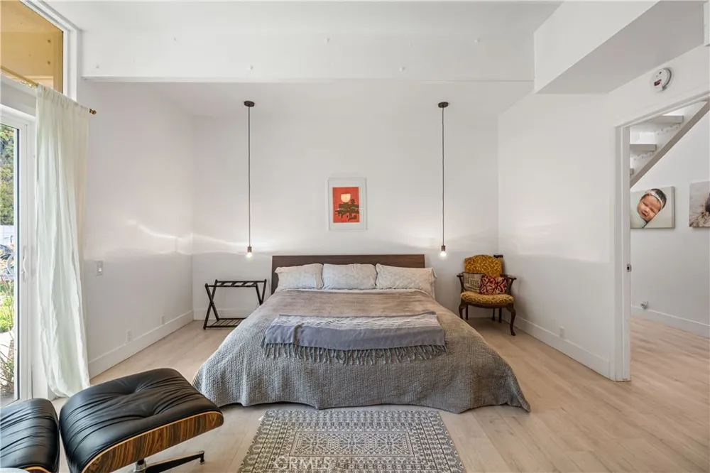 17042 Lisette Granada Hills, CA 91344