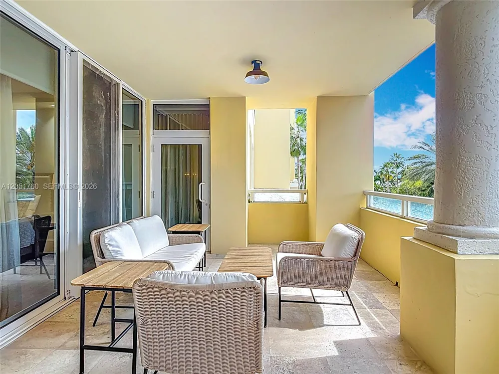 445 Grand Bay Dr #418 Key Biscayne, FL 33149