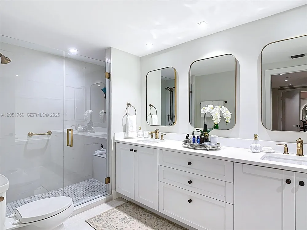 445 Grand Bay Dr #418 Key Biscayne, FL 33149