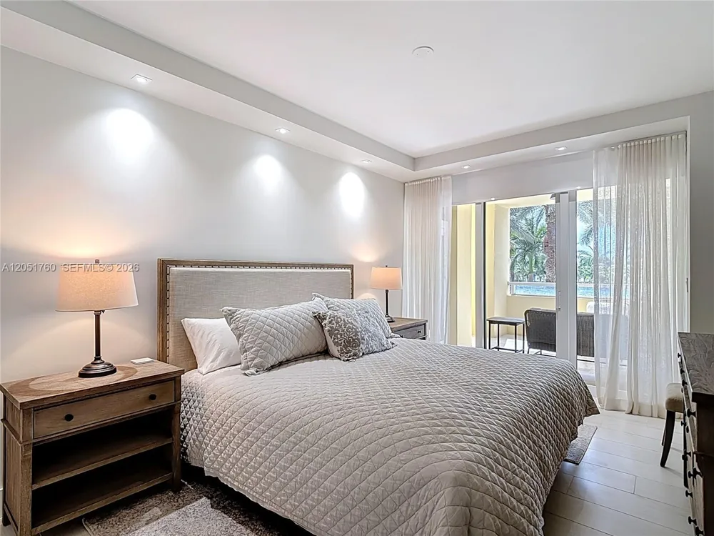 445 Grand Bay Dr #418 Key Biscayne, FL 33149