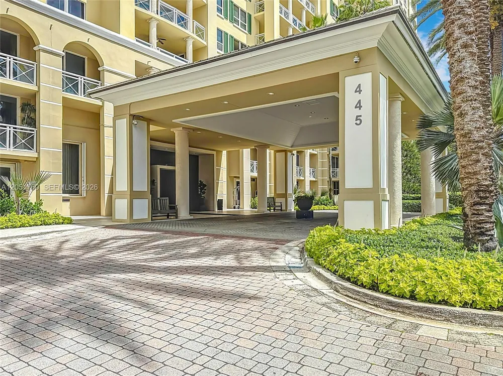 445 Grand Bay Dr #418 Key Biscayne, FL 33149