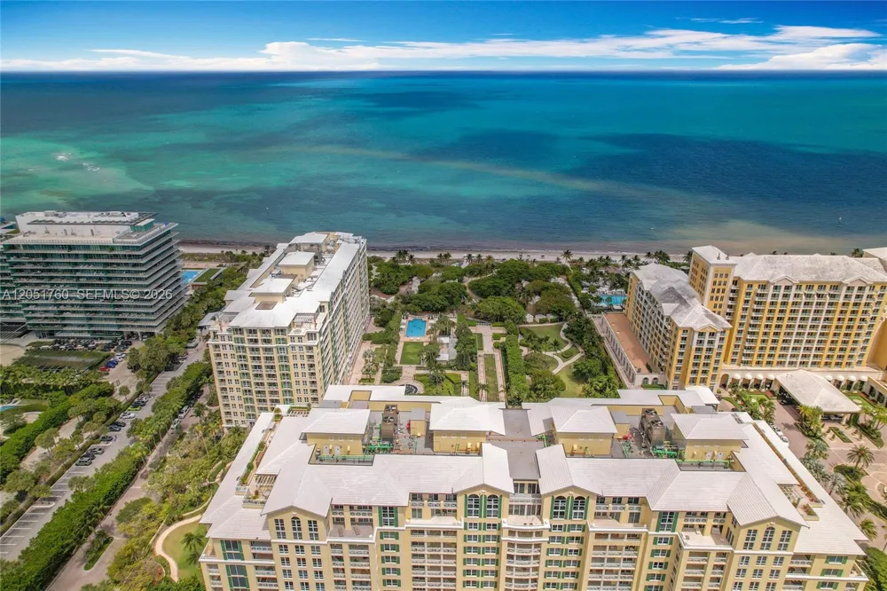445 Grand Bay Dr #418 Key Biscayne, FL 33149
