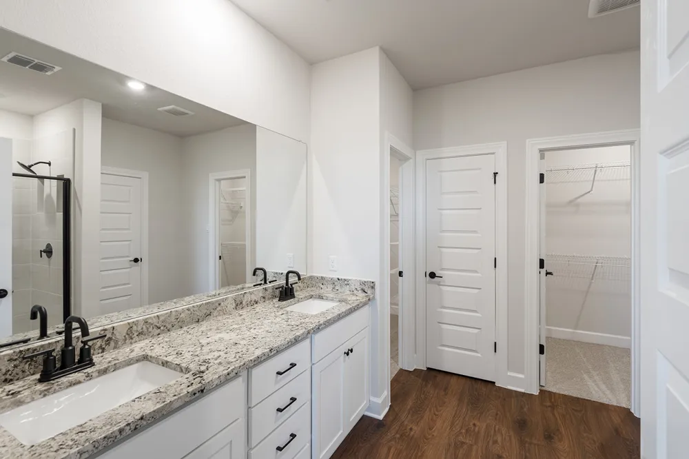 517 W Luna Blue Lane Jarrell, TX 76537