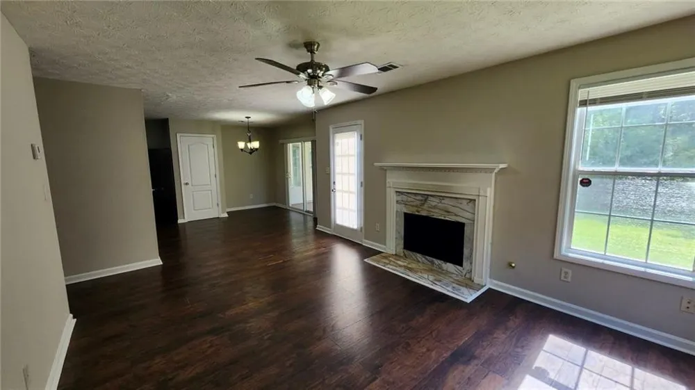 3049 Winding Grove Drive Lithonia, GA 30038